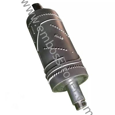 Rouleau de gaufrage en acier pour tuyaux sans soudure avec finition miroir ou mate et tolérance de ±0,01 mm pour le gaufrage de précision