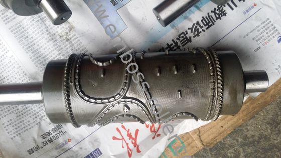 Rouleau d'emboutissage en acier sans soudure pour machine et matériau d'emballage personnalisables