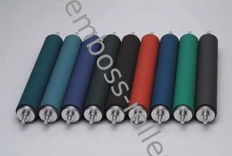 Rouleaux enduits en caoutchouc industriel coloré de catégorie comestible pour la machine de stratification