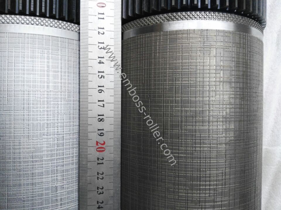 Embossing Hardened Roller with HRC 58-62 Hardness, Custom Embossed Design, and Anti-corrosive Plating for Durable Embossing Operations