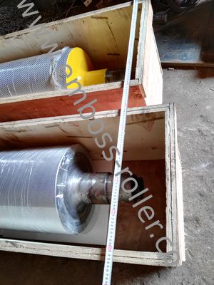 42CrMo Kustomisasi Kulit Kertas Embossing Roller Chrome Plating Surface